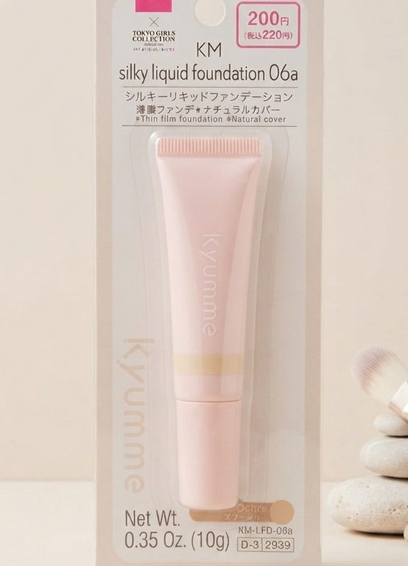 Daiso × Tokyo Girls Collection (TGC) "Kyumme" Silky Liquid Foundation